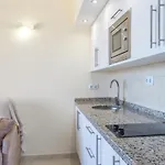 Marina View Modern Apartment
