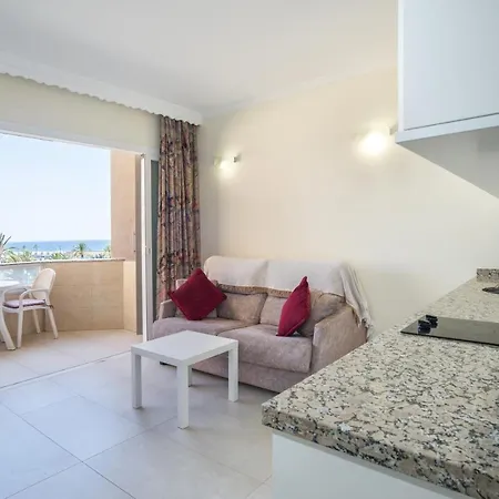 Marina View Modern Apartment